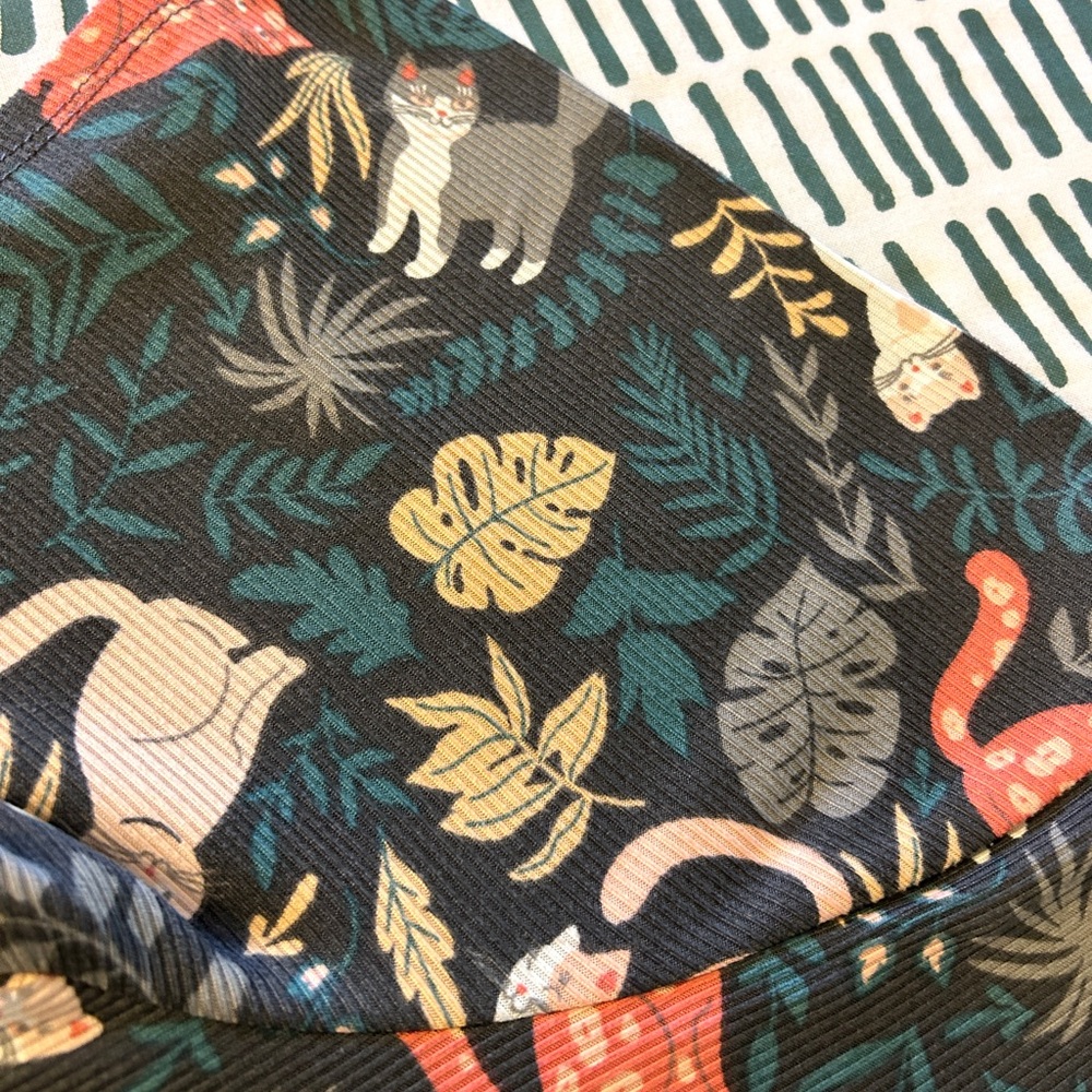 PJ Couture Womens Large Cat Print Pajama Set Button Down Cozy Lounge - Picture 6 of 10